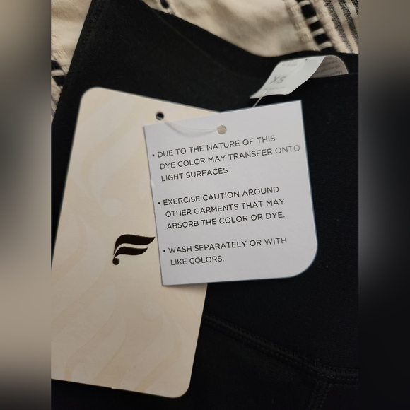 Nwt Fabletics High-Waisted Sculptknit Statement Legging - Picture 12 of 12